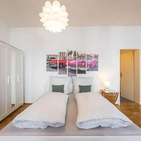 Grosse Altstadtwohnung In Lage Zentrum * Drezda