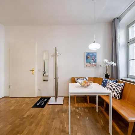 아파트 Grosse Altstadtwohnung In Lage Zentrum 드레스덴